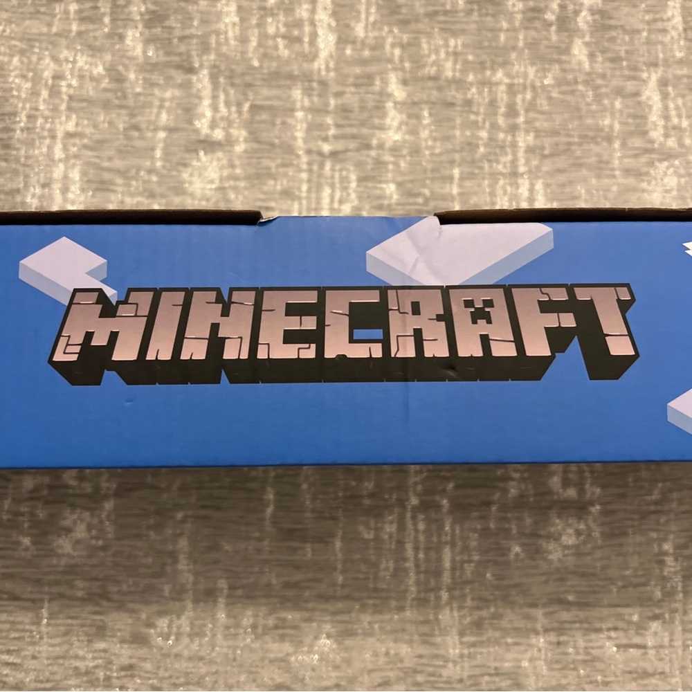 Minecraft Logo Light - Picture 7 of 9